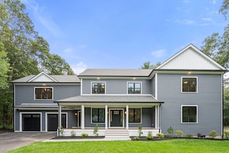 36 Kingswood Rd, Westwood, MA 02090