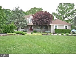 135 Dey Rd, Cranbury, NJ 08512