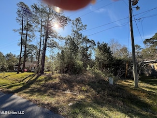 5727 Alkii Way, Diamondhead, MS 39525