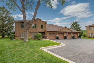 1824 Lakeview Ct SW Unit 201, Rochester, MN 55902