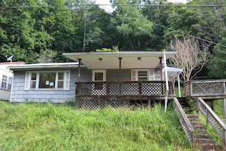 417 Norris Rd, Glenville, WV 26351