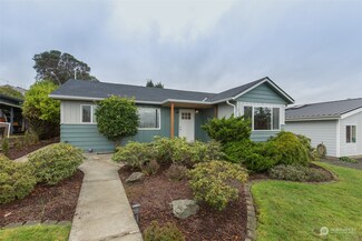 1916 W 4th St, Port Angeles, WA 98363