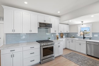 22 James St, Woburn, MA 01801