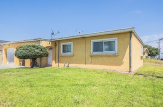 1208 Ramona Ave, Salinas, CA 93906
