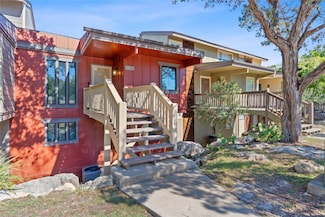 111 Comanche Point, Lago Vista, TX 78645