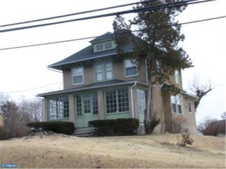1261 Shelbourne Rd, Reading, PA 19606