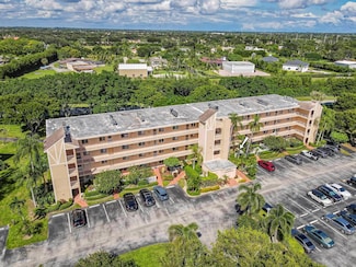 6865 Huntington Ln Unit 105, Delray Beach, FL 33446