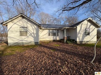 24 Lecta Salem Rd, Glasgow, KY 42141