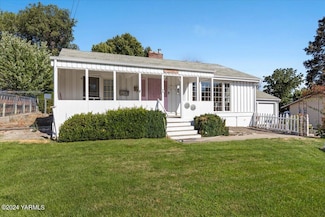 911 S 24th Ave, Yakima, WA 98902