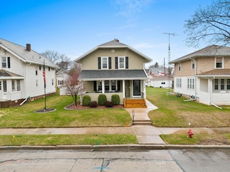 928 Lincoln Blvd, Manitowoc, WI 54220