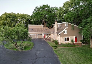 7531 Chouteau St, Shawnee, KS 66227