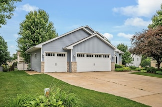 121 Arbor St, Northfield, MN 55057