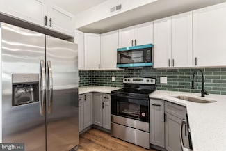 1010 W Arizona St Unit 1, Philadelphia, PA 19133