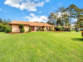 9437 Bent Pine Cir W, Lake Worth, FL 33467