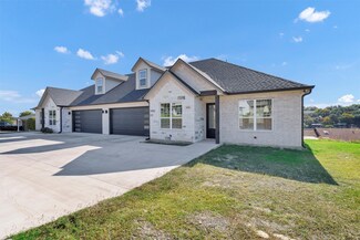 5126 Country Club Dr, Decordova, TX 76049