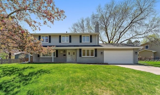 5509 Hillside Ct, Edina, MN 55439