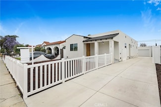 5934 8th Ave, Los Angeles, CA 90043