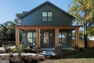 209 E Derenne Ave, Savannah, GA 31405