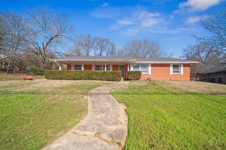 108 W Broadway, Big Sandy, TX 75755