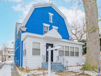 3 W 138th St, Riverdale, IL 60827