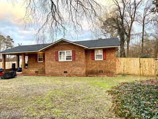 1612 Minnie Hall Rd, Autryville, NC 28318