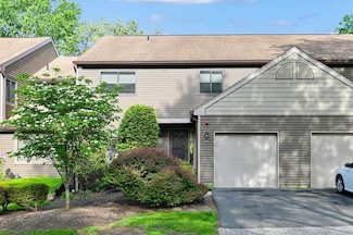 48 Old Lake Rd, Congers, NY 10920