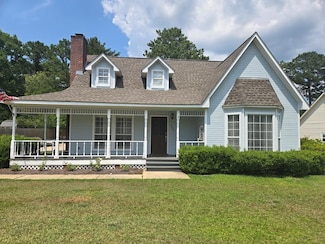 308 Chapelwood Dr, Dothan, AL 36305