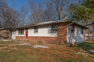 224 S Drenda Ave, Republic, MO 65738