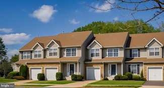 365 Hidden Dr, Blackwood, NJ 08012