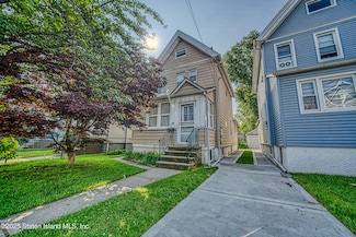 25 Lexington Ave, Staten Island, NY 10302