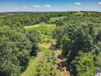 869 Cave Springs Rd, Smithland, KY 42081