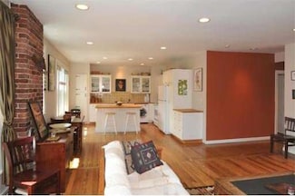 4 Henchman St Unit 6, Boston, MA 02113