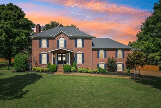 6701 N Creekwood Dr, Brentwood, TN 37027