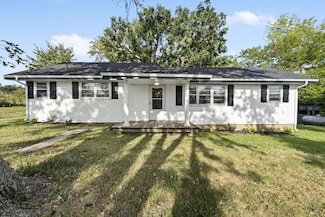 595 Johns Ford Rd, Sparta, MO 65753