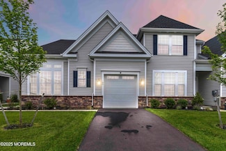 40 Aqueduct Blvd, Plumsted, NJ 08533