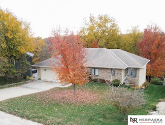 19716 Ewel Ct, Plattsmouth, NE 68048