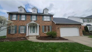 128 Britannia Dr, East Amherst, NY 14051