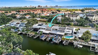 8717 Bay Pointe Dr, Tampa, FL 33615