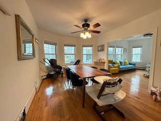 132 Middlesex Rd Unit 1, Chestnut Hill, MA 02467