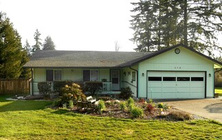 318 Country Estates Dr W, Rainier, WA 98576