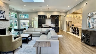 5801 Gallant Fox Ln, Plano, TX 75093