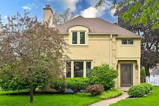 5235 N Berkeley Blvd, Milwaukee, WI 53217