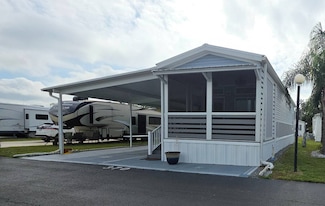 6233 Lowery St Unit 370, Bushnell, FL 33513