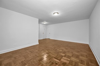 1040 Neilson St Unit 1A, Far Rockaway, NY 11691