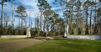 47 Hummingbird Rd, Covington, LA 70433