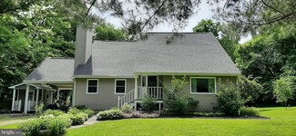 129 Amblers Glen Dr, Shenandoah Junction, WV 25442