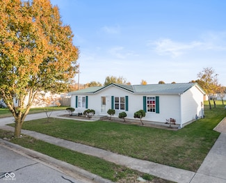 3373 Spring Valley Dr, Columbus, IN 47203