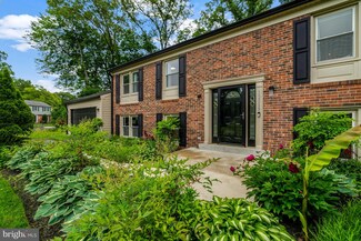 12809 Longleaf Ln, Herndon, VA 20170