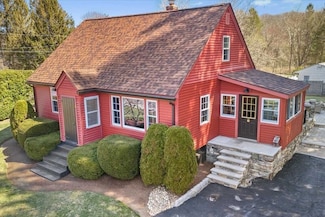 12 Grove St, Paxton, MA 01612
