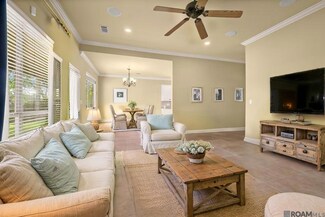 8927 Lake Mist Ave, Baton Rouge, LA 70810